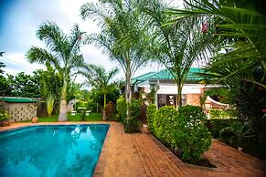 Dzimbahwe Guest Lodge