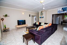 Dzimbahwe Guest Lodge