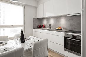 Seaside Downtown Apartment