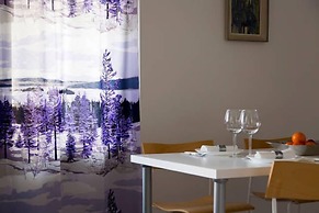 Seaside Downtown Apartment