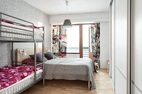 Seaside Downtown Apartment