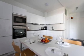 Seaside Downtown Apartment