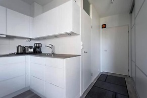 Seaside Downtown Apartment