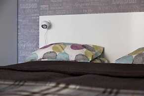 Seaside Downtown Apartment