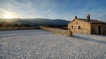 Borgotufi Albergo Diffuso