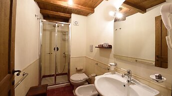Borgotufi Albergo Diffuso