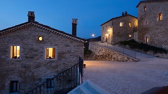 Borgotufi Albergo Diffuso