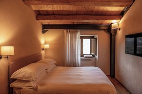 Borgotufi Albergo Diffuso