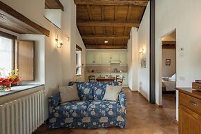 Borgotufi Albergo Diffuso