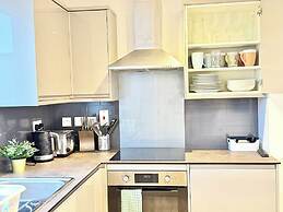 Hampton Suites Serviced Apartments