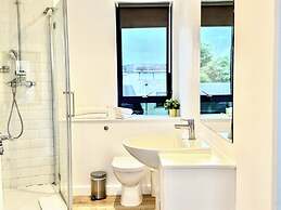 Hampton Suites Serviced Apartments