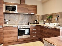 Hampton Suites Serviced Apartments