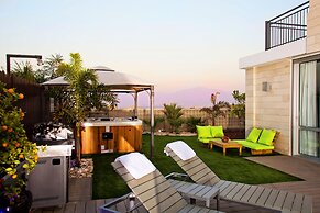 Ella Sun Eilat