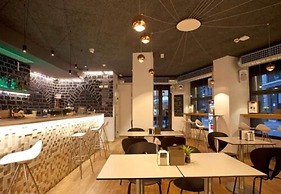 Hotel Pompaelo Urban Spa