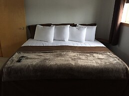 Captain's Choice Motel