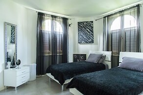 SandCastles Deluxe Beach Resort