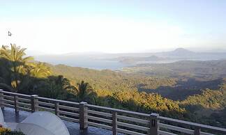 The Oriental Luxury Suites Tagaytay