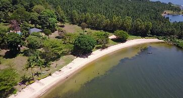 Garuga Resort Beach Hotel