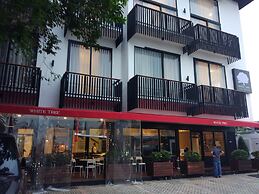 White Tree Residence