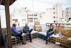 Small Funny World Athens - Hostel