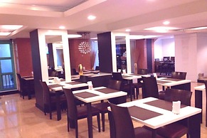 Hope Land Hotel Sukhumvit 24