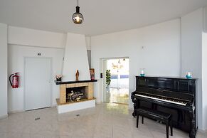 Loucerna Suites Chania