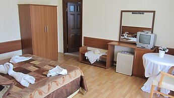 Ipek Hotel Camyuva