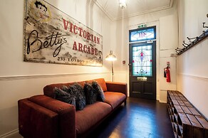 Maya's Glasgow Holiday Homes