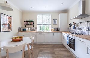 Maya's Glasgow Holiday Homes