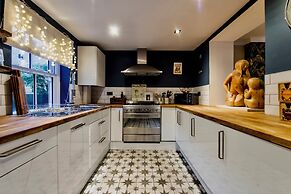 Maya's Glasgow Holiday Homes