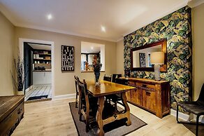 Maya's Glasgow Holiday Homes