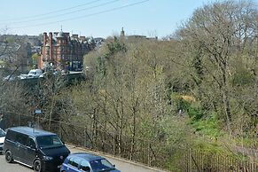 Maya's Glasgow Holiday Homes