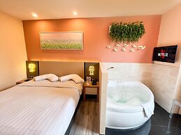 Verse Luxe Hotel Wahid Hasyim