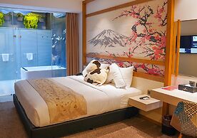 Verse Luxe Hotel Wahid Hasyim