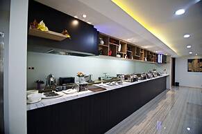 Verse Luxe Hotel Wahid Hasyim