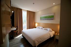 Verse Luxe Hotel Wahid Hasyim