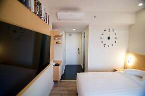 Verse Luxe Hotel Wahid Hasyim