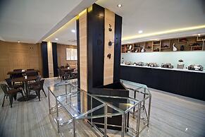 Verse Luxe Hotel Wahid Hasyim