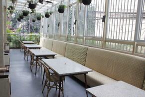 Verse Luxe Hotel Wahid Hasyim