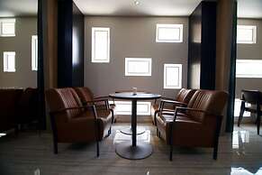 Verse Luxe Hotel Wahid Hasyim