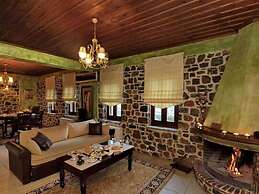 Menalia Villas & Suites