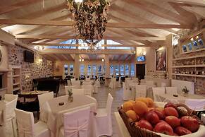 Menalia Villas & Suites