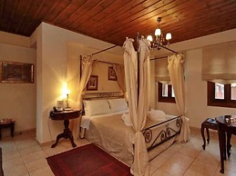 Menalia Villas & Suites
