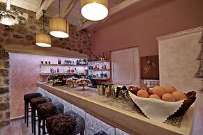 Menalia Villas & Suites