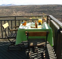 Umzolozolo Private Safari Lodge