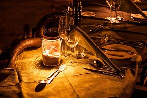 Umzolozolo Private Safari Lodge