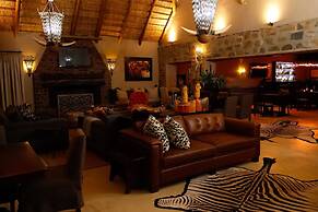 Umzolozolo Private Safari Lodge