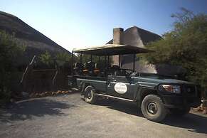 Umzolozolo Private Safari Lodge