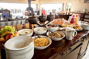 Umzolozolo Private Safari Lodge