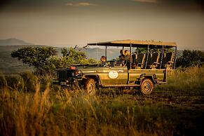 Umzolozolo Private Safari Lodge